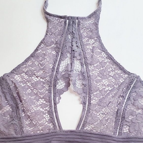 VICTORIA'S SECRET Very Sexy Floral Lace Halter Bralette -Lavender, New with Tag - Picture 5 of 8